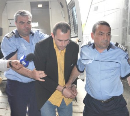Ucigaşii Larei Şaban rămân în arest